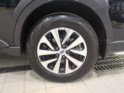 Certified 2025 Subaru Outback Premium image 19