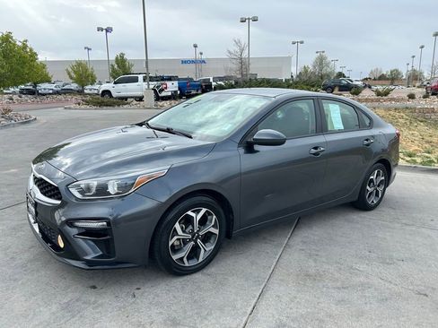 Used 2021 Kia Forte LXS image 3