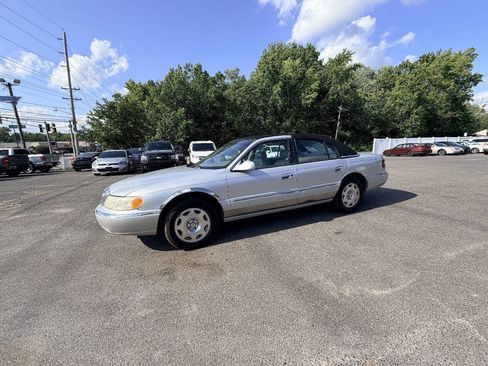 Used 1998 Lincoln Continental FWD image 33