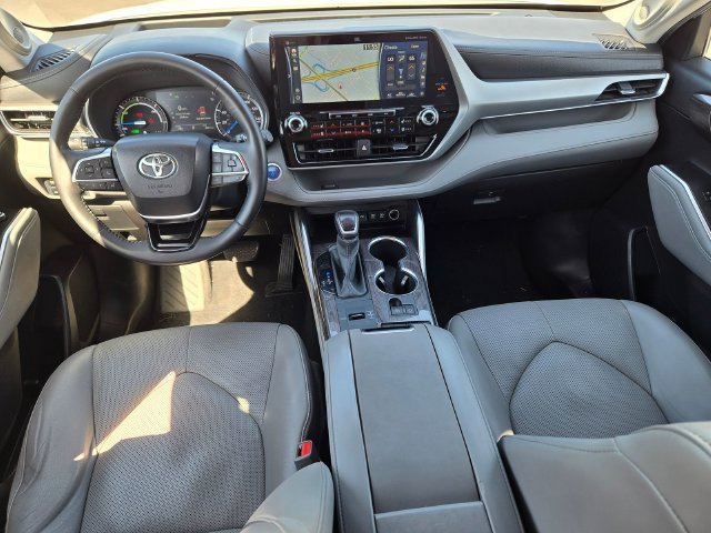 Used 2021 Toyota Highlander Platinum AWD/4WD image 9