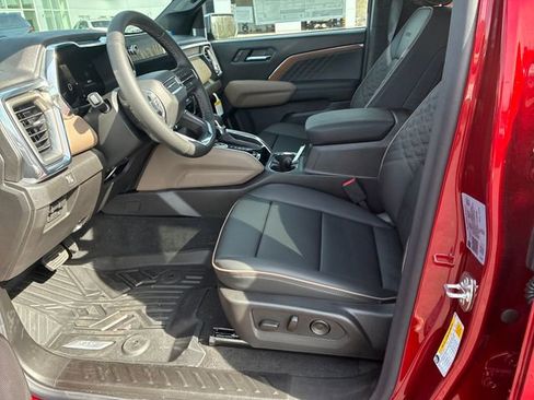 New 2026 GMC Canyon Denali AWD/4WD image 10