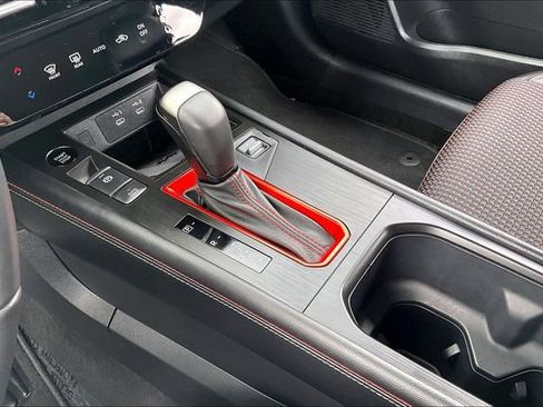 Certified 2025 Nissan Kicks SR AWD/4WD image 17