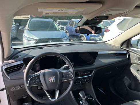 Used 2025 Buick Encore GX Preferred image 33