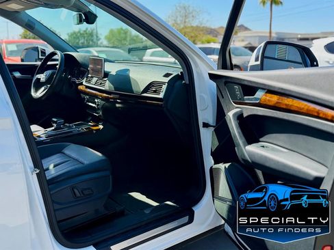 Used 2018 Audi Q5 2.0T Premium Plus w/ Premium Plus Package AWD/4WD image 11