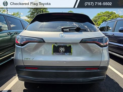 Used 2023 Honda HR-V LX image 5