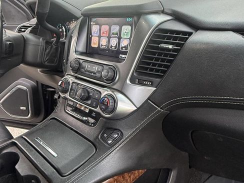 Used 2018 Chevrolet Suburban Premier RWD image 26