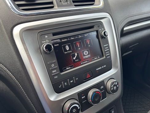 Used 2016 GMC Acadia SLE image 27