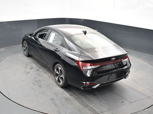 Used 2022 Hyundai Elantra Limited image 35