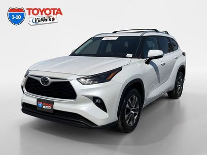 Certified 2025 Toyota Highlander XLE