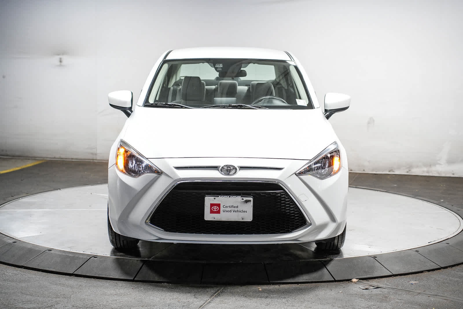 Certified 2019 Toyota Yaris L FWD image 10