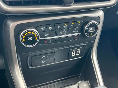 Used 2020 Ford EcoSport SE image 13