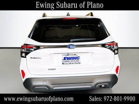 Used 2025 Subaru Forester Premium AWD/4WD image 6