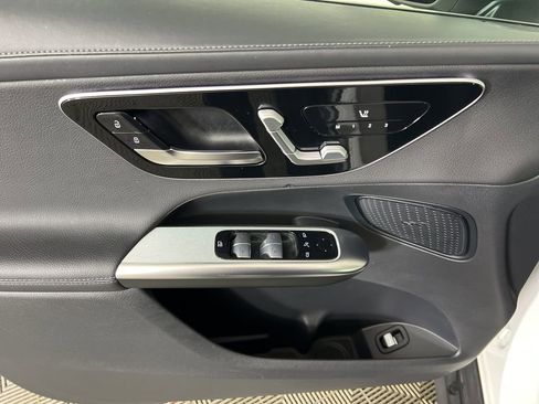 Certified 2025 Mercedes-Benz GLC 300 GLC 300 image 5