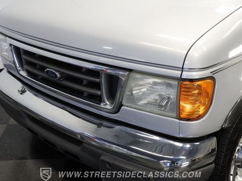 Used 2006 Ford E-150 and Econoline 150 image 18