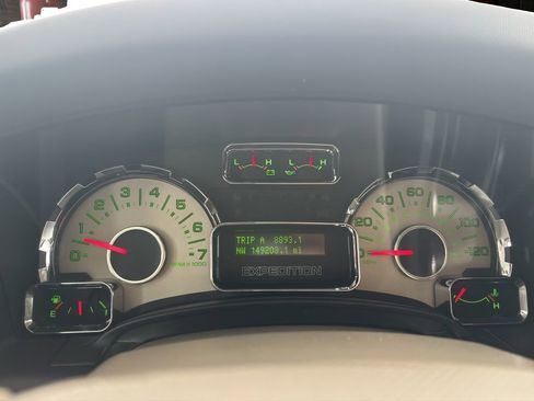 Used 2012 Ford Expedition Limited image 21