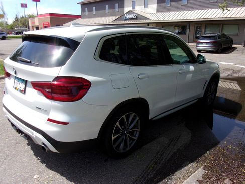 Used 2019 BMW X3 xDrive30i w/ Premium Package AWD/4WD image 5