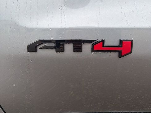 New 2026 GMC Sierra 1500 AT4 w/ LPO, Black Badging Package AWD/4WD image 9