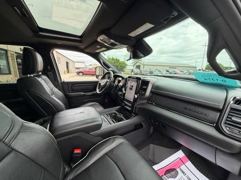 Used 2024 RAM 3500 Limited AWD/4WD image 11