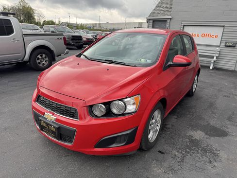 Used 2012 Chevrolet Sonic LS image 3