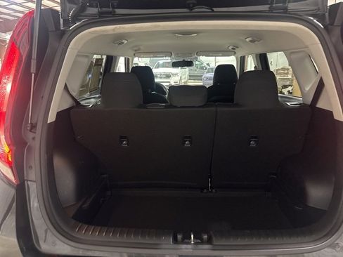 Used 2022 Kia Soul LX image 26