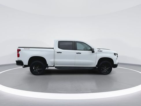 Used 2023 Chevrolet Silverado 1500 LT Trail Boss w/ Protection Package AWD/4WD image 9
