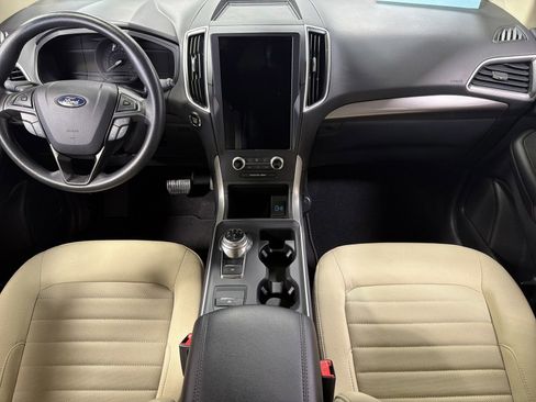Used 2024 Ford Edge SE image 10