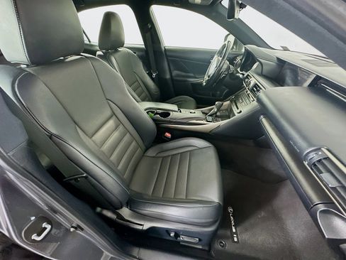 Used 2019 Lexus IS 350 F Sport w/ F Sport Package RWD image 31