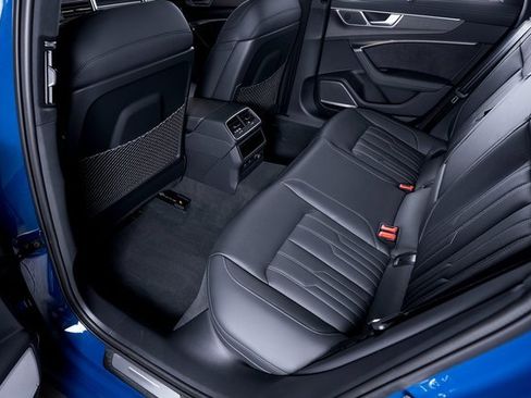 Used 2025 Audi RS 6 performance image 27