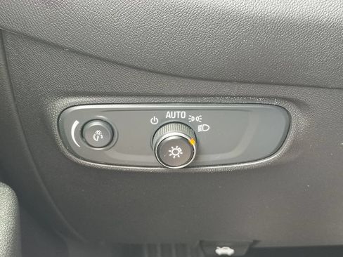Used 2024 Chevrolet Equinox LT AWD/4WD image 25