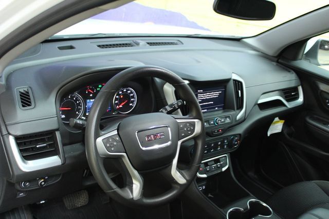 Used 2024 GMC Terrain SLE w/ LPO, Floor Liner Package FWD image 14