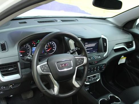 Used 2024 GMC Terrain SLE w/ LPO, Floor Liner Package FWD image 14