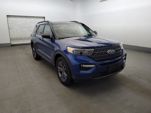Used 2021 Ford Explorer XLT w/ Equipment Group 202A image 13