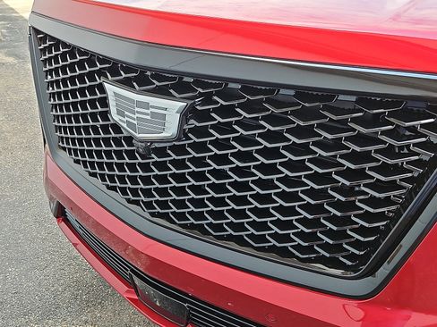 New 2025 Cadillac Escalade ESV Sport Platinum w/ LPO, ONYX Package image 11