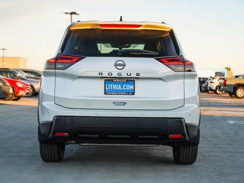 New 2026 Nissan Rogue Dark Armor FWD image 7