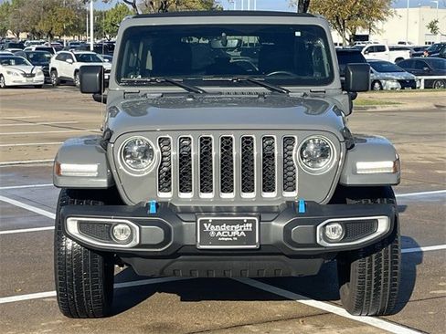 Used 2023 Jeep Wrangler Sahara w/ Cold Weather Group image 8