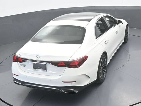 Used 2025 Mercedes-Benz E 350 Sedan image 54