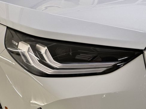 Used 2025 BMW X3 xDrive30i w/ Convenience Package image 10