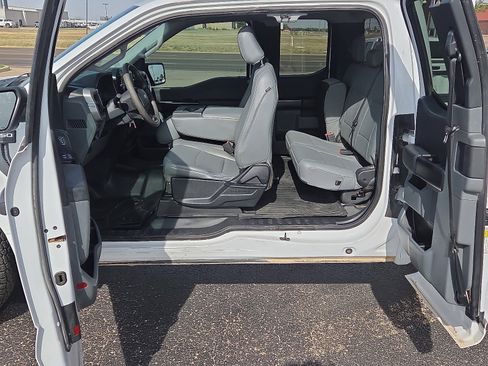 Used 2022 Ford F150 XL w/ Equipment Group 101A High AWD/4WD image 10