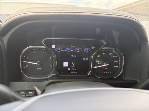 Used 2023 GMC Sierra 2500 AT4 w/ AT4 Premium Plus Package AWD/4WD image 9