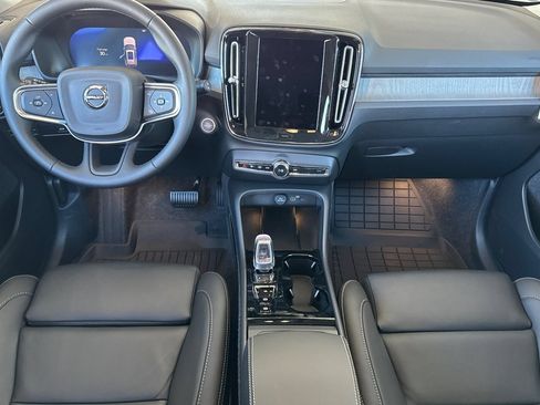 Used 2026 Volvo XC40 B5 Plus w/ Protection Package Premier AWD/4WD image 12