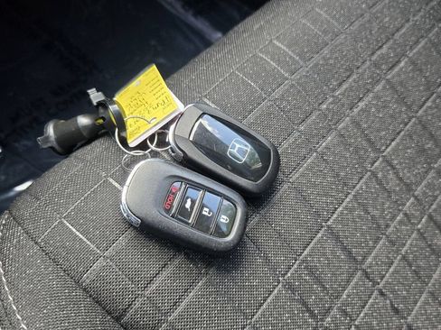 Used 2024 Honda HR-V LX image 18