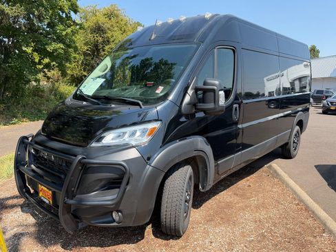 Used 2023 RAM ProMaster 2500 w/ Safety Group FWD image 1