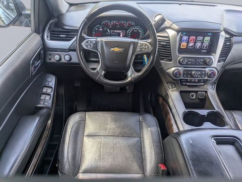 Used 2020 Chevrolet Suburban LT image 17