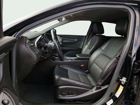 Used 2017 Chevrolet Impala LT FWD image 15