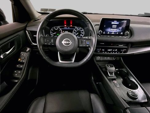 Used 2023 Nissan Rogue SV w/ SV Premium B Package AWD/4WD image 5