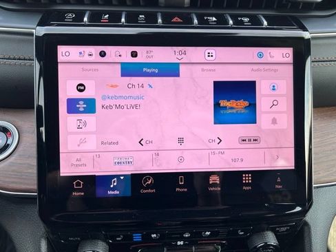 Used 2025 Jeep Grand Cherokee Summit w/ Obsidian Package AWD/4WD image 27