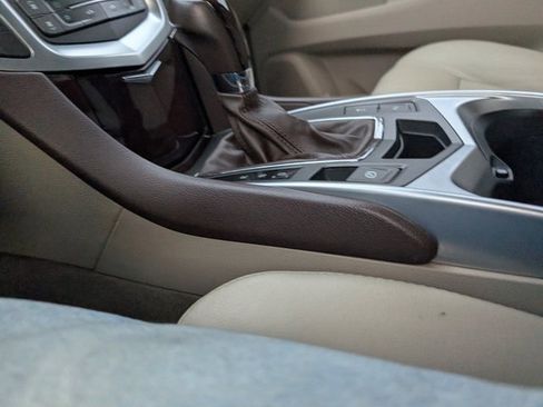 Used 2011 Cadillac SRX Luxury image 26