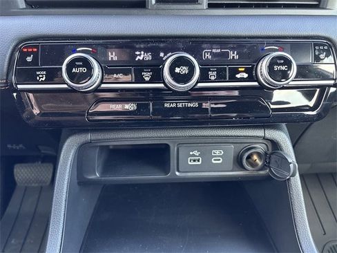 New 2025 Honda Pilot Sport image 38