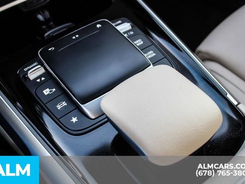 Used 2023 Mercedes-Benz EQB 300 4MATIC image 36