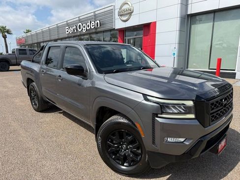 Certified 2023 Nissan Frontier SV w/ Midnight Edition Package image 1